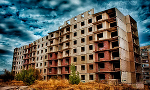 В России насчитывается более 71 тысячи недостроенных домов