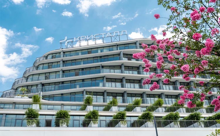 В Сочи открылся «Кристалл» — первый в этом веке новый санаторий