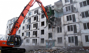 Три очередных пятиэтажных дома снесли в Москве