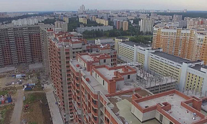 В августе 2018 обещают начать достраивать ЖК "Царицыно". 